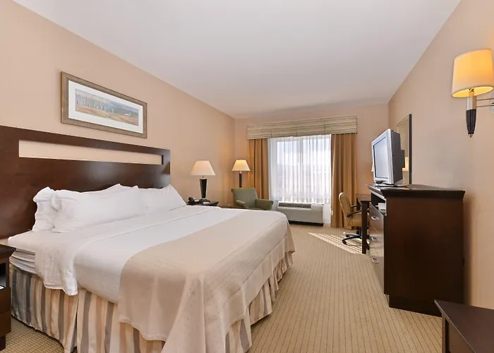 Hotel By Ihg 3*