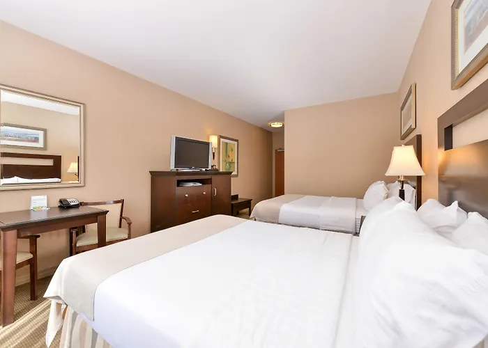Hotel By Ihg 3*