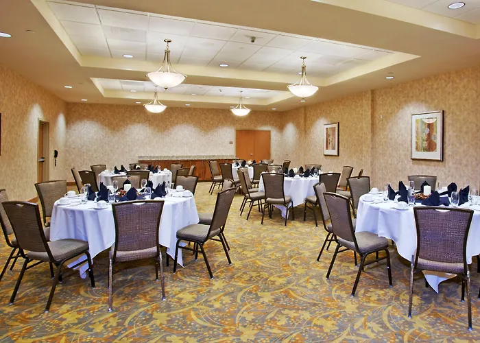 By Ihg 3* Laramie