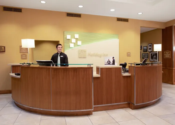 By Ihg