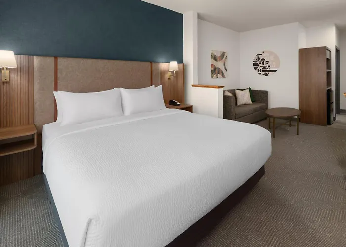 Hotel By Ihg