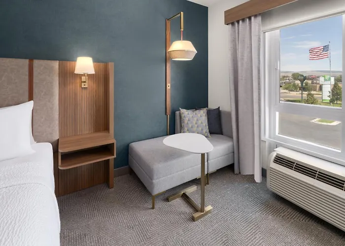 Hotel By Ihg Laramie