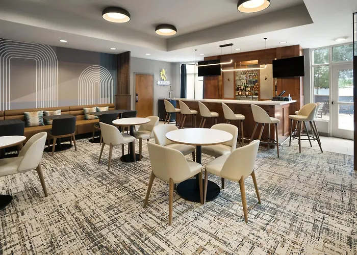 By Ihg